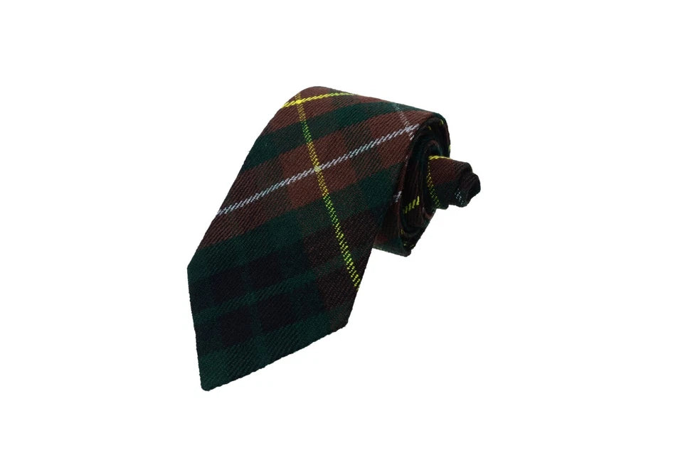 Tartan Necktie – Scottish Highland Tie in Clan Pattern
