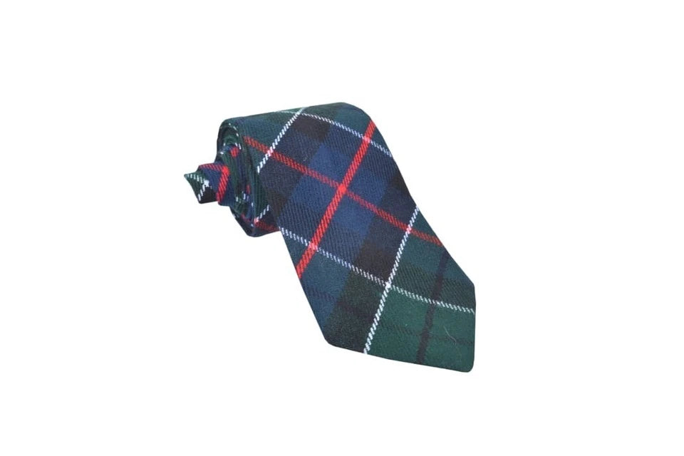 Tartan Necktie – Scottish Highland Tie in Clan Pattern
