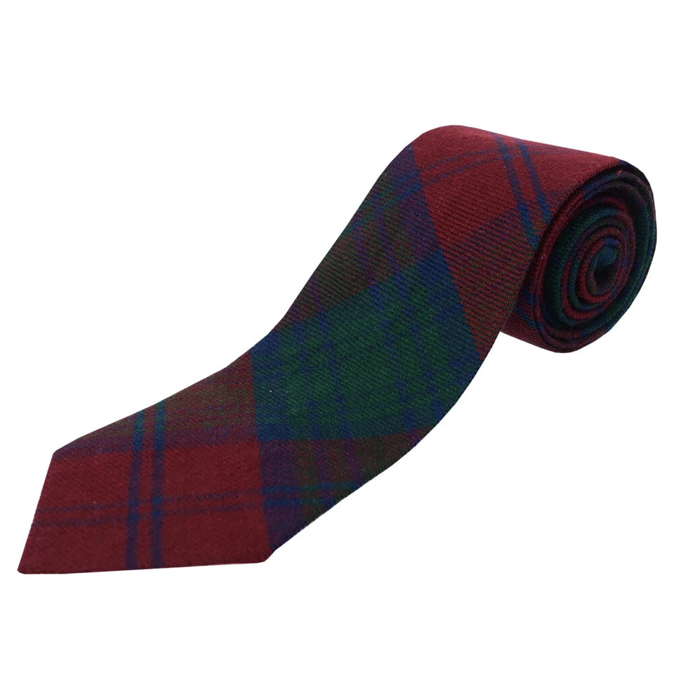 Tartan Necktie – Scottish Highland Tie in Clan Pattern