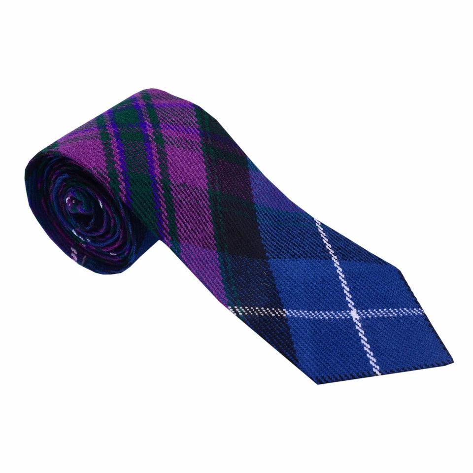 Tartan Necktie – Scottish Highland Tie in Clan Pattern