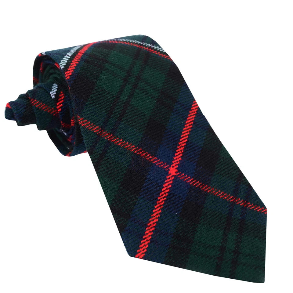 Tartan Necktie – Scottish Highland Tie in Clan Pattern