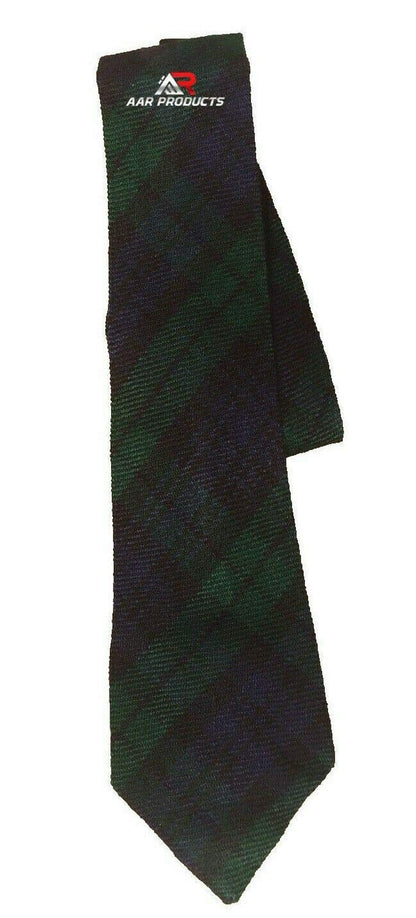 Tartan Necktie – Scottish Highland Tie in Clan Pattern